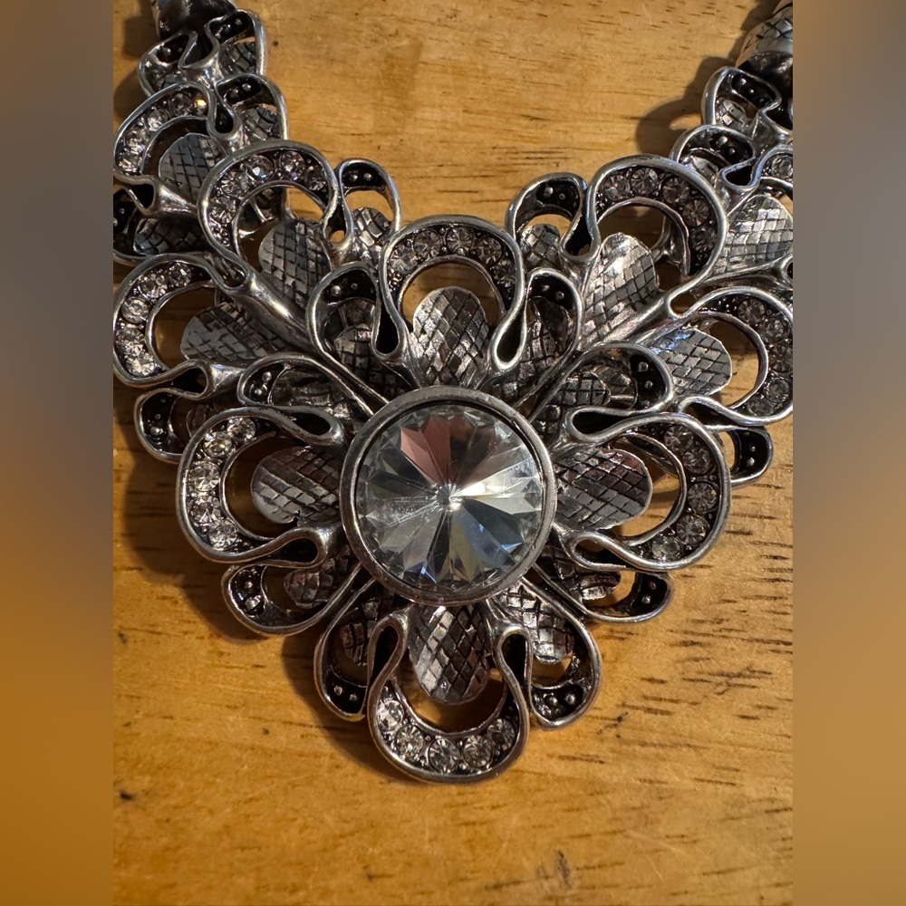 Statement Chunky Silver Tone Rhinestone Necklace - image 3